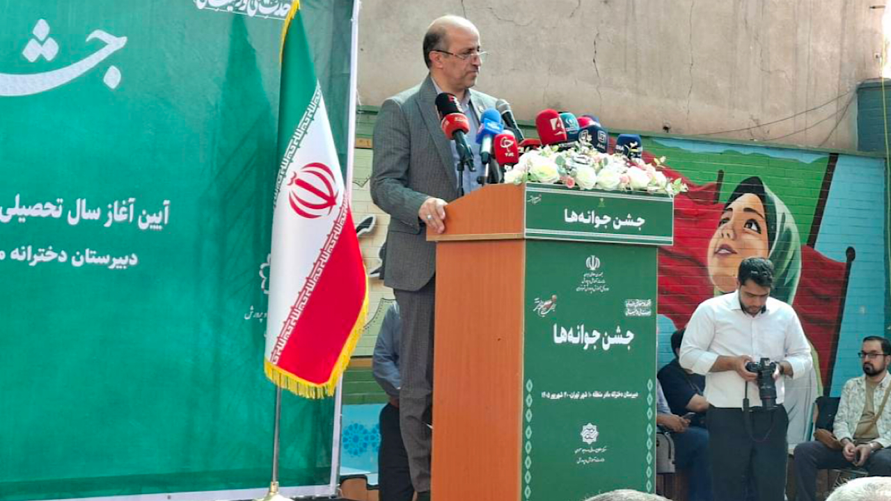 آغاز ورود بیش از یک میلیون و ۳۰۰ هزار دانشآموز پایه هفتم به دوره متوسطه در سراسر کشور