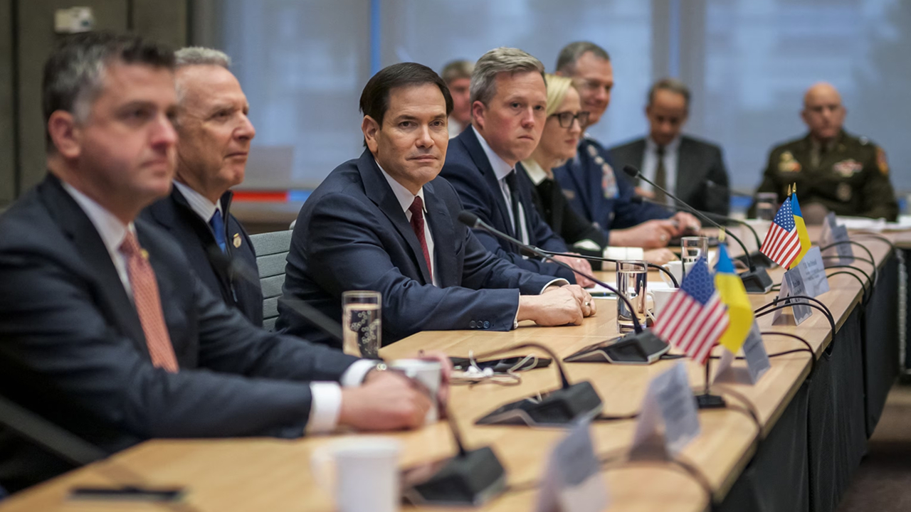 تلگراف: واشنگتن ممکن است حاکمیت روسیه بر برخی مناطق اوکراین را به رسمیت بشناسد