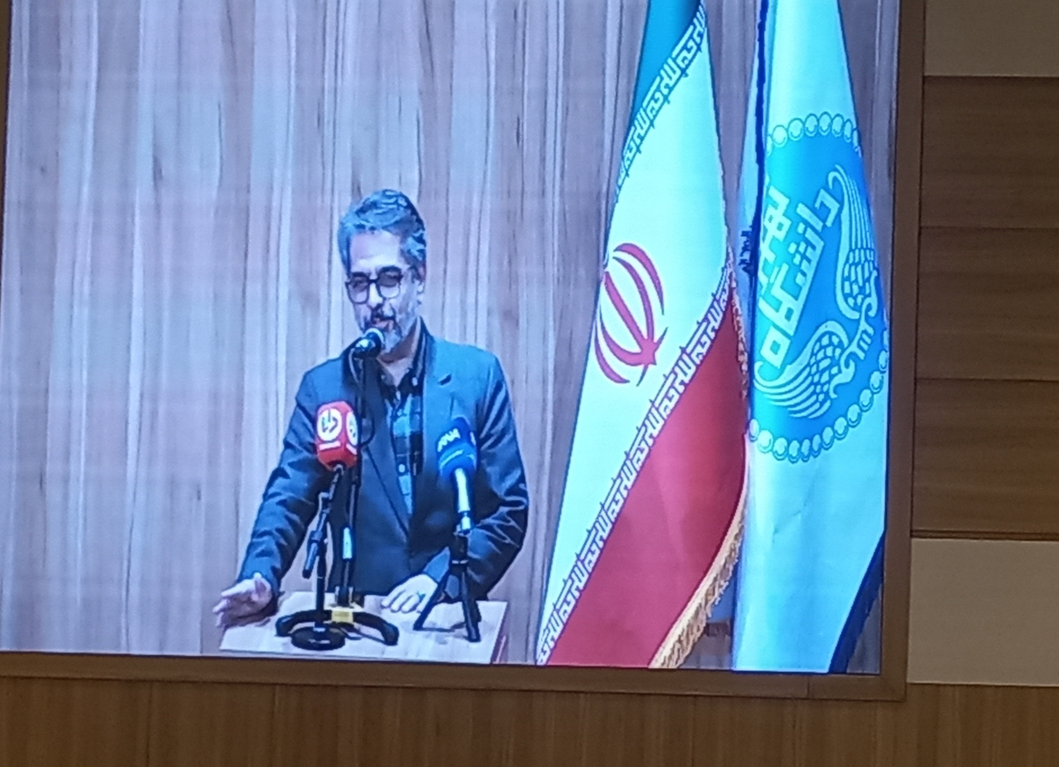 حل مسائل پایتخت بدون پژوهشهای کاربردی ممکن نیست