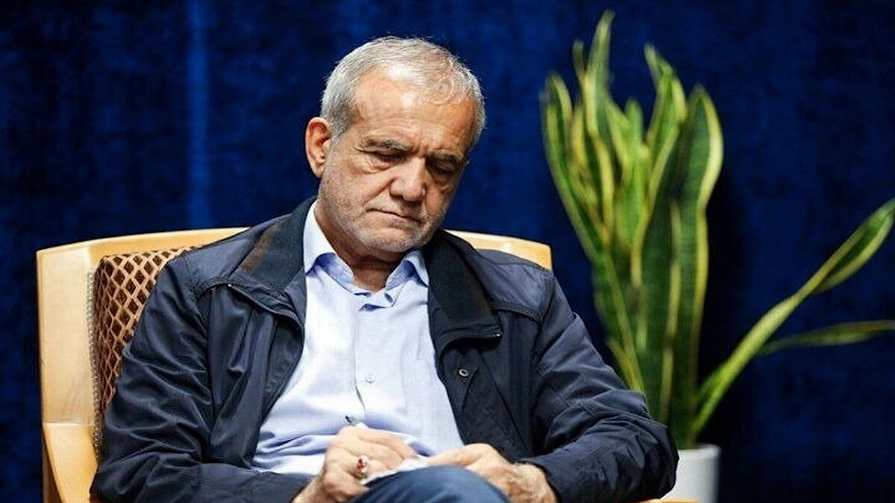 پزشکیان: دسترسی به اطلاعات آزاد حق همه مردم است