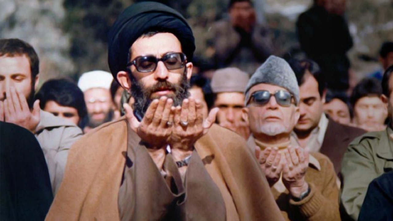 نماز جمعه؛ نبض بیداری سیاسی ملتها + فیلم