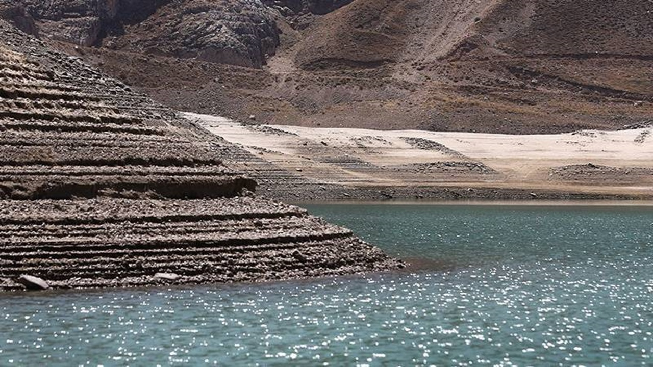 خشکسالی بیسابقه در سد لار + فیلم