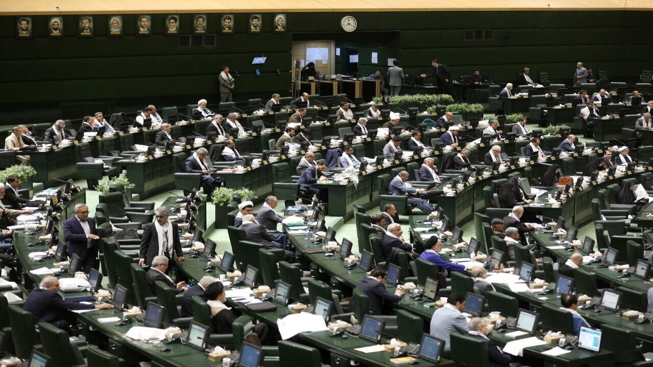 مجلس با بررسی دوفوریتی اصلاح سازوکار ارائه بودجه سنواتی مخالفت کرد