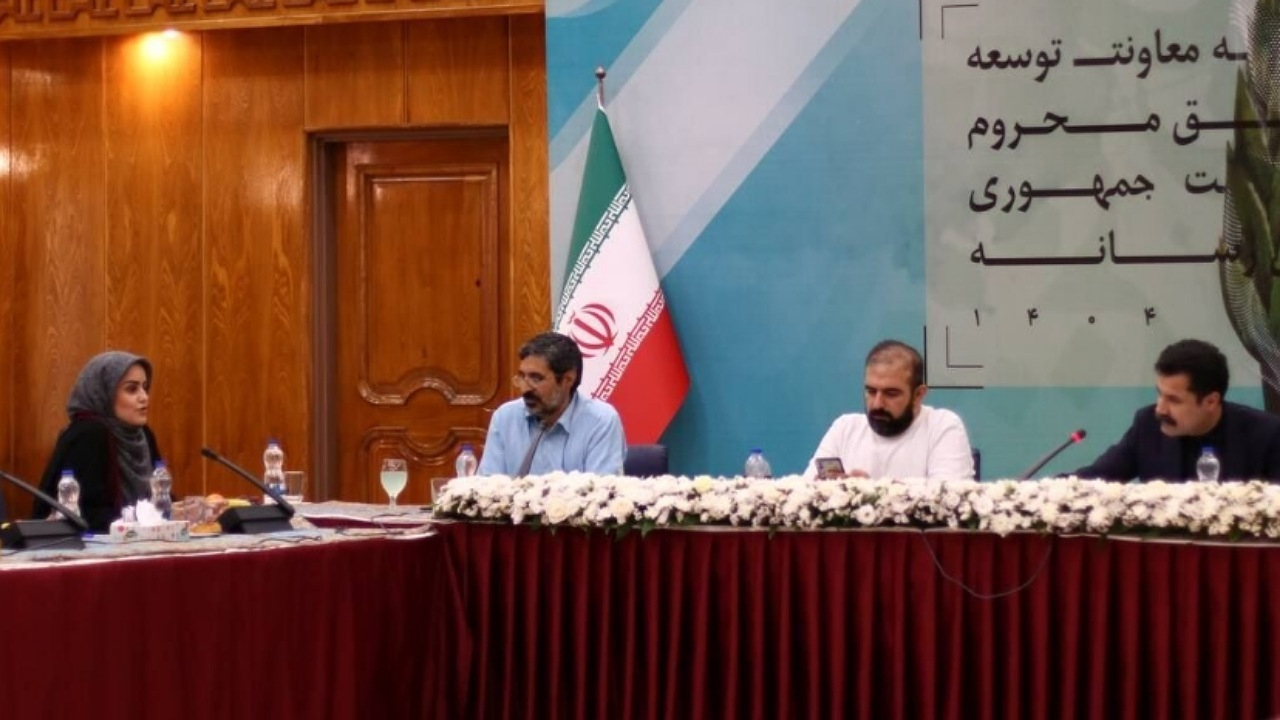 معاون رییس جمهور: روستاییان باید به مرکز ثقل توسعه برگردند