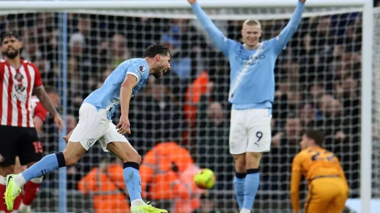 سیتی به ۲ امتیازی آرسنال رسید/ چلسی از مدعیان دور شد