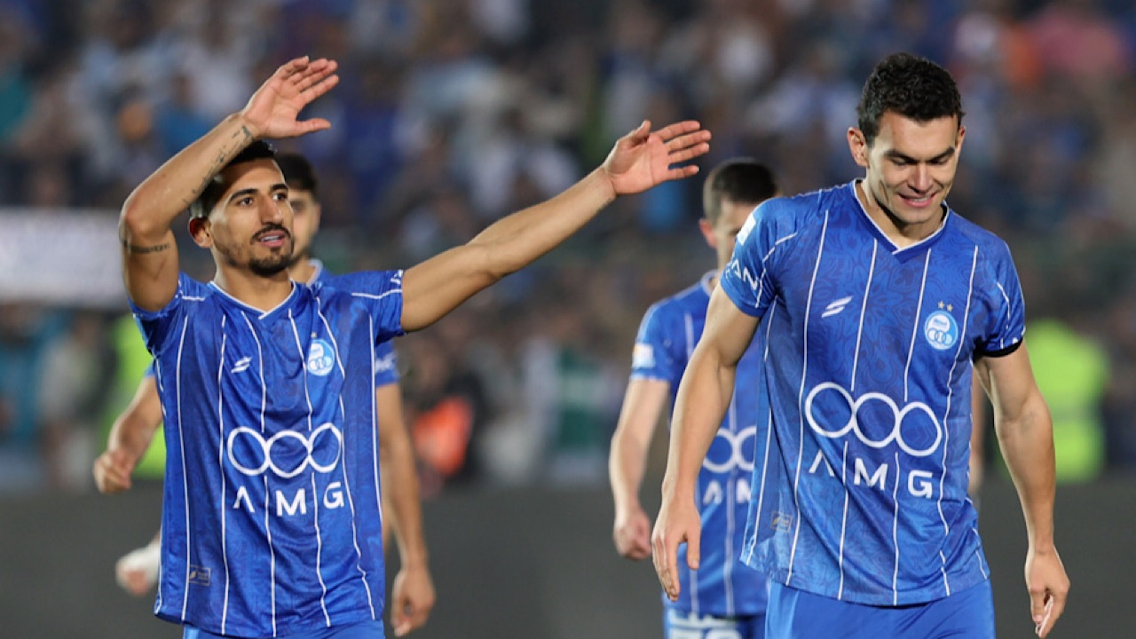 قضاوت داوران کره‌ای در دیدار استقلال و الوصل