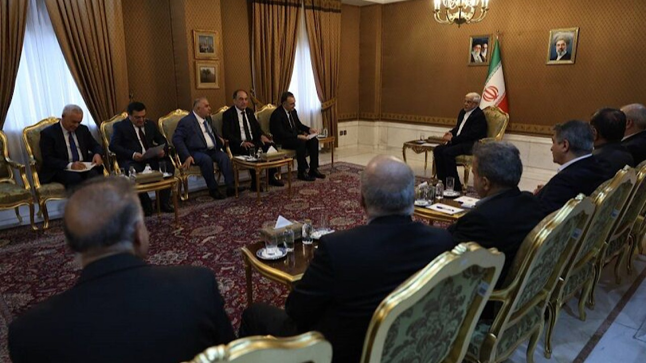 عارف پیشنهاد تشکیل اتحادیه کشورها و مناطق فارسیزبان را مطرح کرد