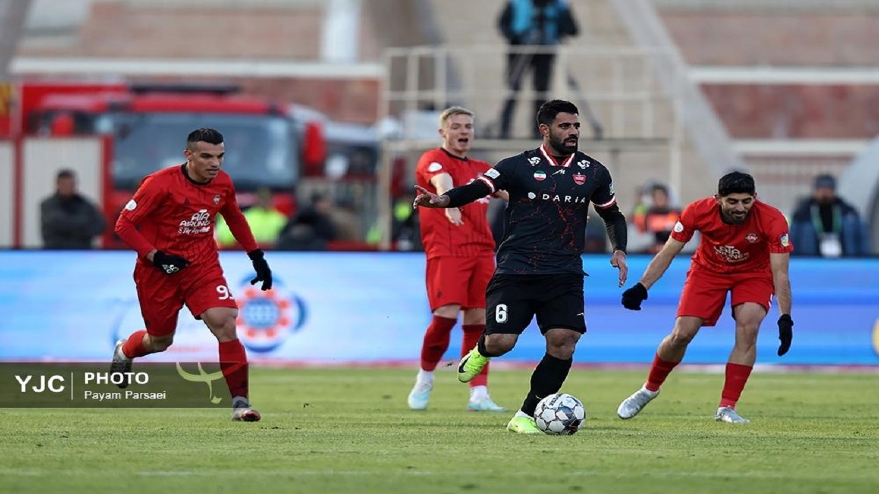 باقری‌ها: پرسپولیس با مهار ۲ بازیکن تراکتور برنده بازی می‌شود