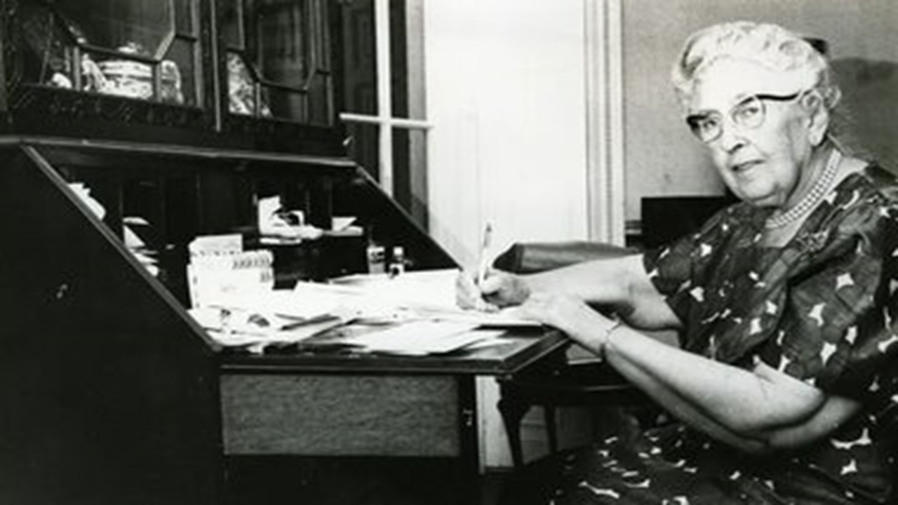 خالق پوآرو در شیراز چه می‌کرد؟