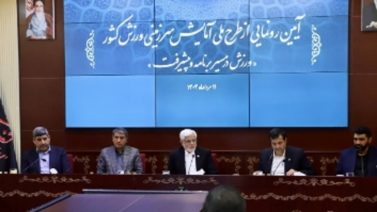 برخی رفتارهای جوانان به دلیل برخوردهای قیم مآبانه با آنان است