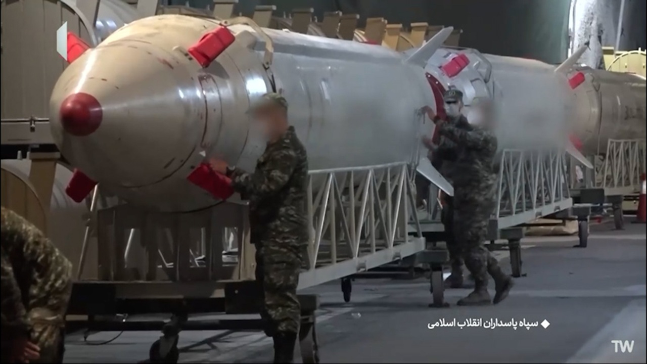 بومی سازی صنعت موشکی ایران از کجا آغاز شد؟ + فیلم