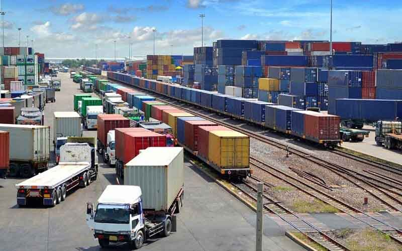 ترانزیت ۱۹ میلیون و ۳۳۰ هزار تُن کالا از طریق ناوگان حمل‌ونقل کالا/ اصلاح ۹۵۵ نقطه پرحادثه در کشور