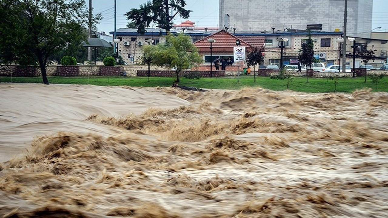 طغیان رودخانه‌ها در شرق بولیوی + فیلم