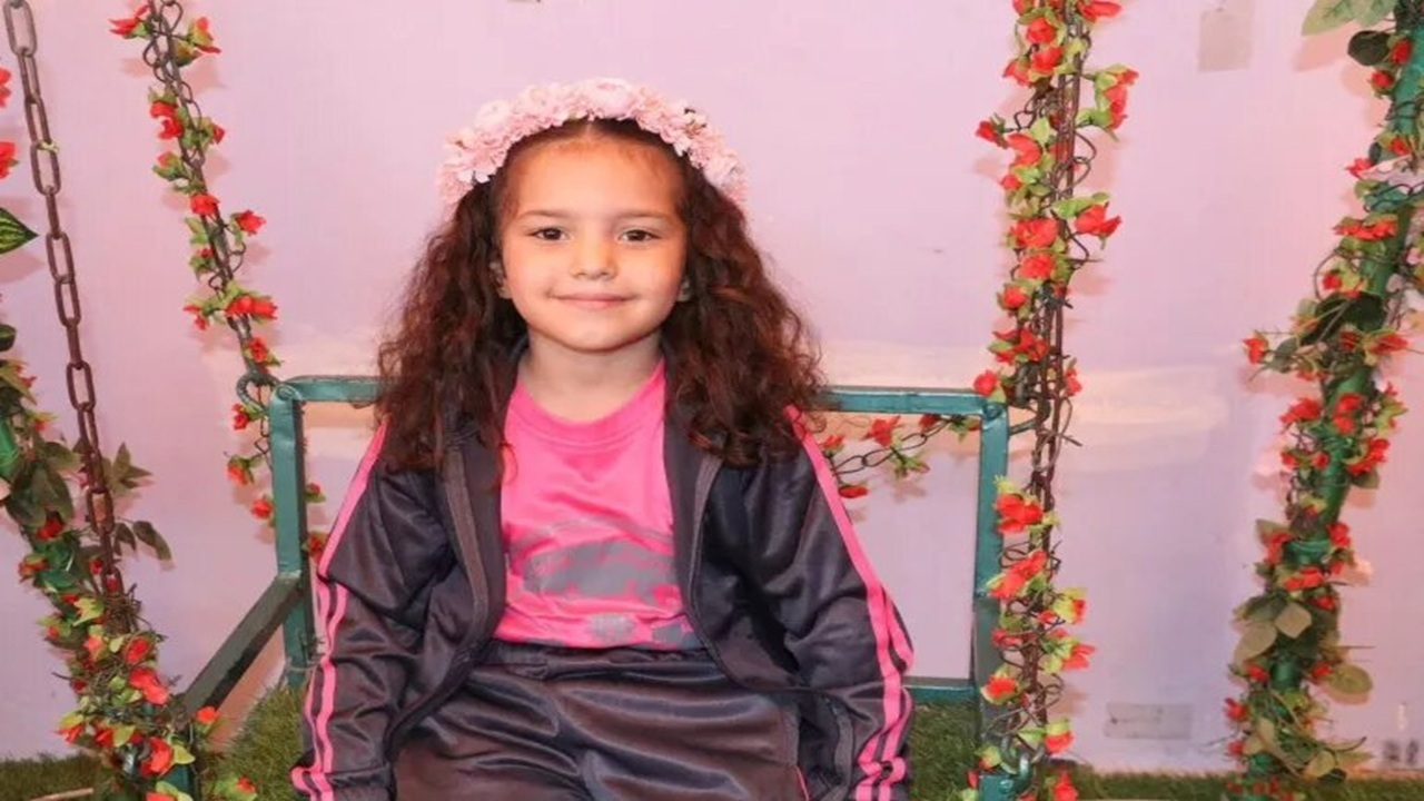 صدای دختربچه فلسطینی در فرانسه + فیلم