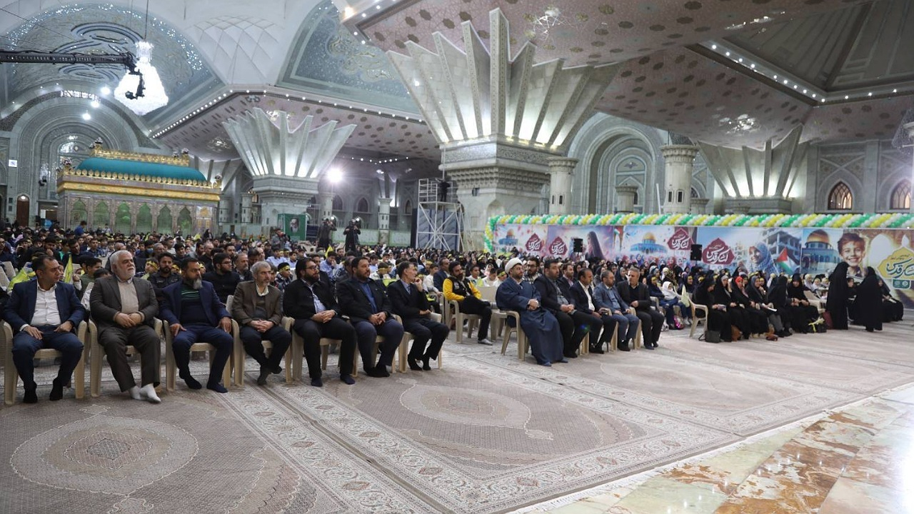 همایش نسل آرمانی با حضور ۲۰۰۰ دانشآموز قرآنی منطقه ۱۹ در حرم مطهر امام خمینی (ره)