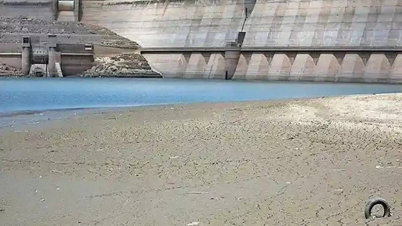 اتخاذ تصمیمات ویژه برای مدیریت بحران آب شرب تهران