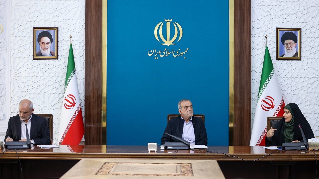 پزشکیان: نباید برای رفع مشکلات تهران، منشأ آنها را به استانهای همجوار منتقل کرد