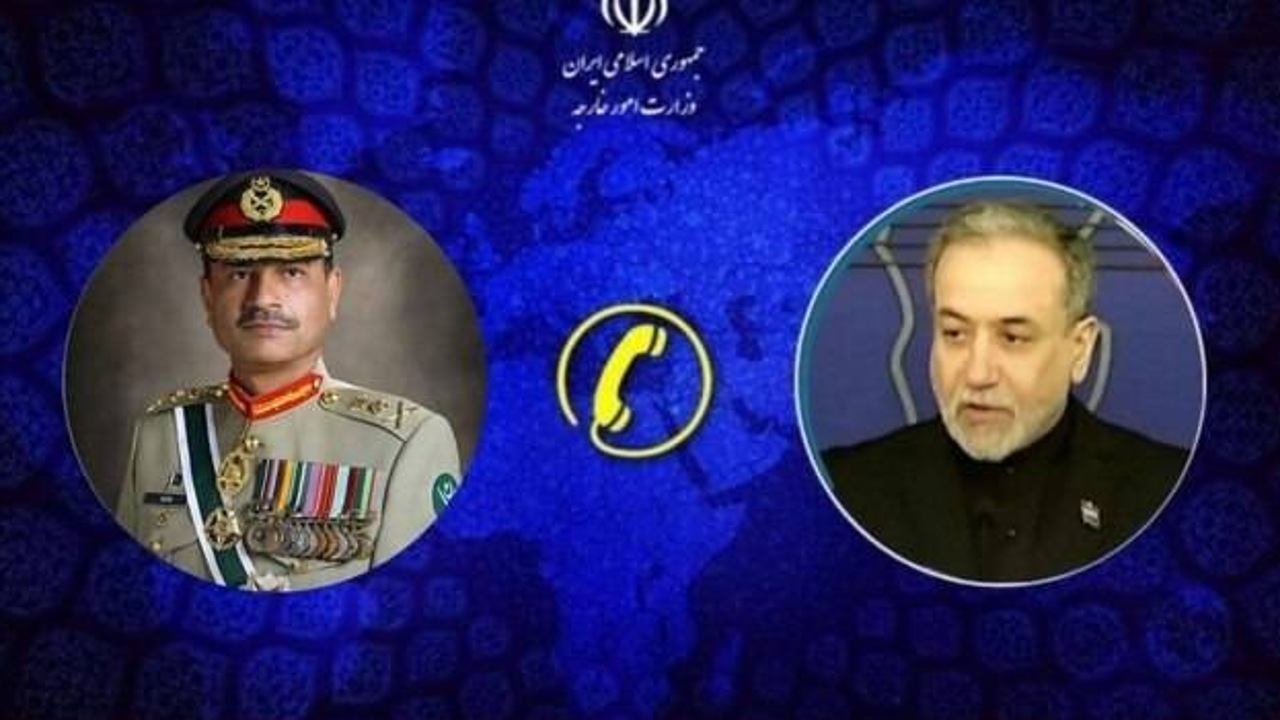 گفتوگوی تلفنی عراقچی و فرمانده ارتش پاکستان درباره تحولات منطقه