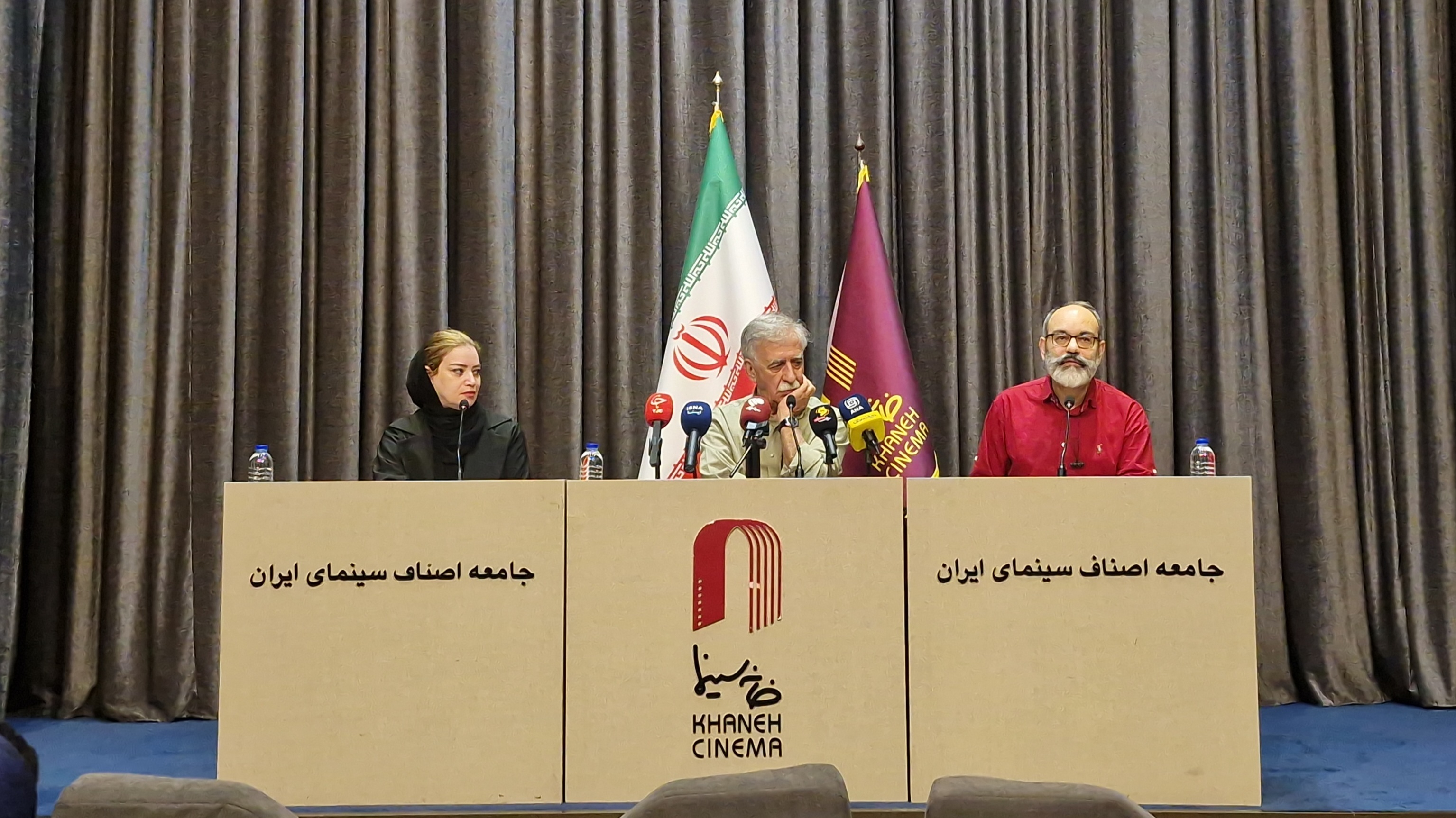 نشست خانه سینما با محوریت بحران آب، بازداشت بازیگران و استعفای پژمان بازغی برگزار شد