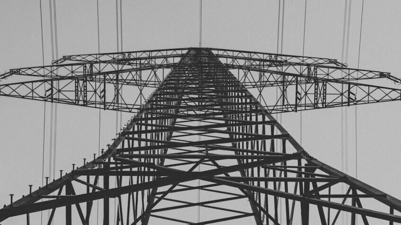 کریدور انتقال برق ۷۶۵ کیلوولت؛ گامی راهبردی برای پایان مازوتسوزی و آلودگی هوا