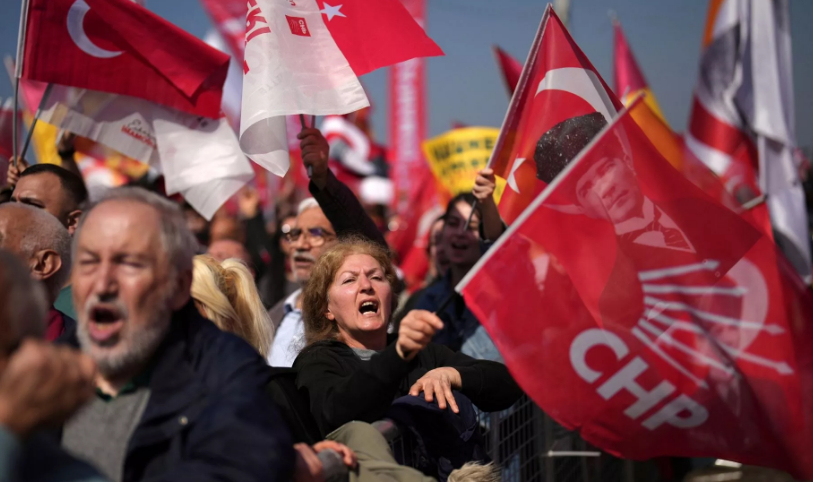 بازداشت بیش از ۵۰۰ مخالف اردوغان در ۹ ماه