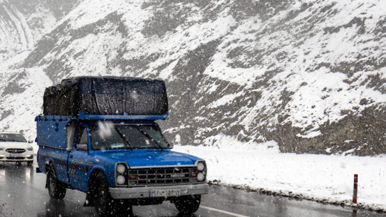 برف و باران در ۲۸ استان/ ممنوعیت تردد در برخی از محور‌ها