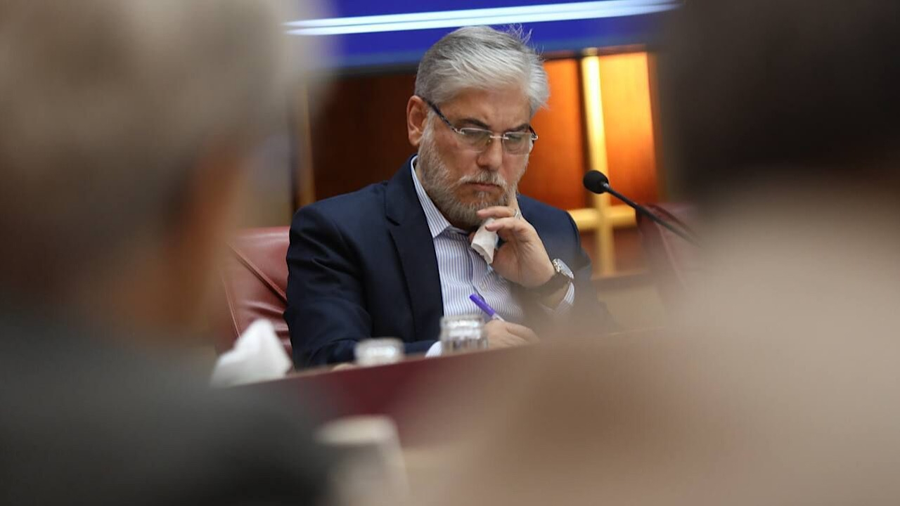 قدردانی وزیر علوم از رهنمودهای رهبر معظم انقلاب به مناسبت بازگشایی مدارس و دانشگاهها