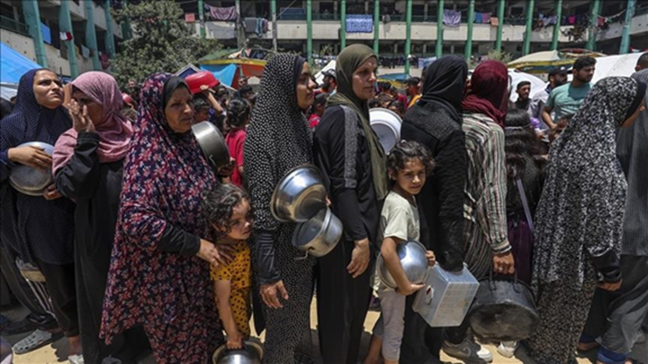 شهادت نزدیک به ۸۰۰ فلسطینی در نزدیکی نقاط امدادرسانی