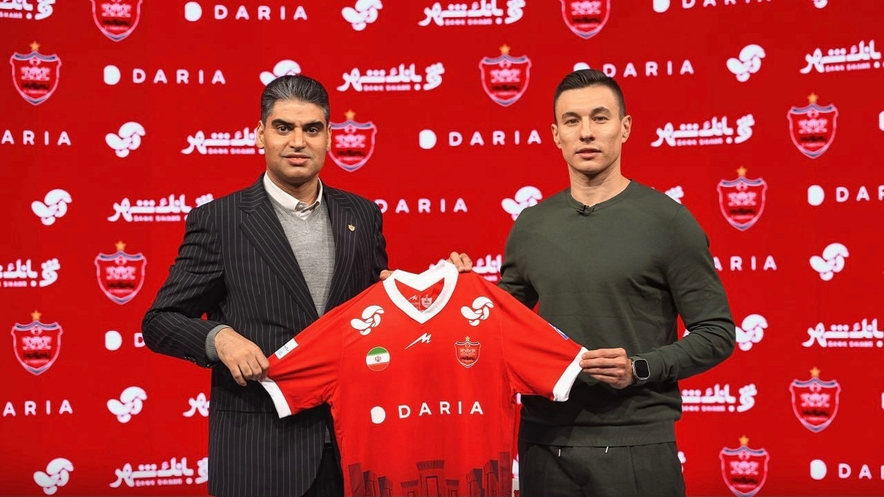 با اورونوف در مورد هواداران باورنکردنی پرسپولیس صحبت کردم/ دستاوردهای زیادی با هم خواهیم داشت