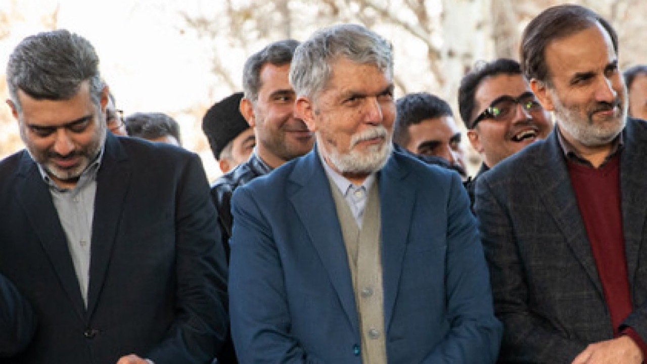 توضیحات وزیر ارشاد درباره پرونده قضایی تعدادی از هنرمندان و قطعی اینترنت