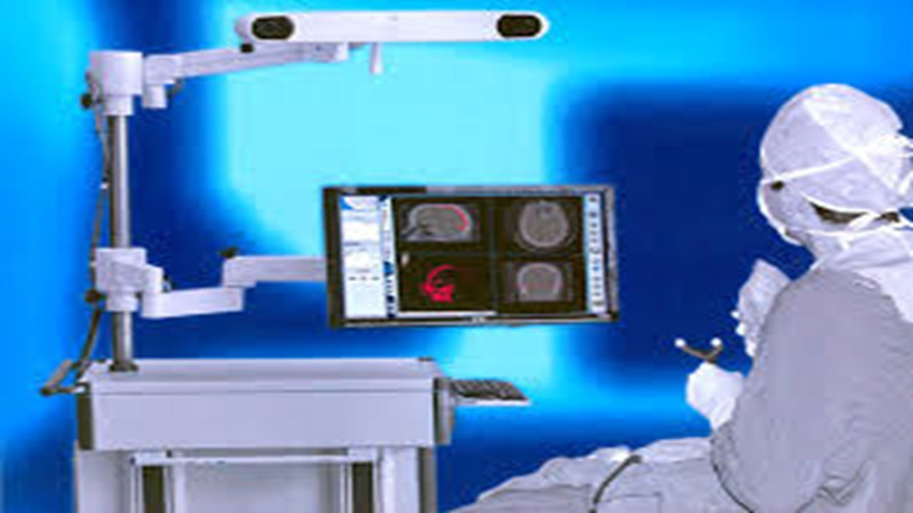 توانمندی در تولید سامانههای جراحی هوشمند + فیلم