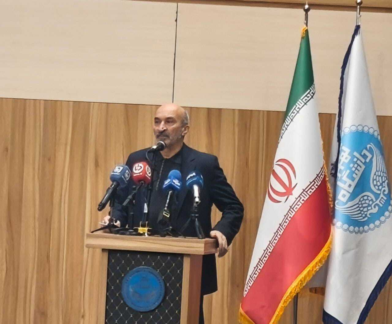 شرط اول پیشرفت پژوهش، آزادی است/دانشگاه تهران متعلق به همه مردم ایران