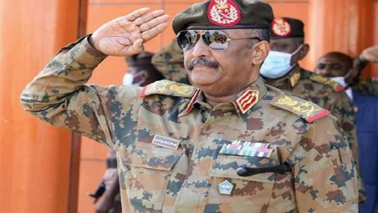 فرمانده ارتش سودان: برای سفر به آمریکا از کسی اجازه نمی‌گیریم + فیلم