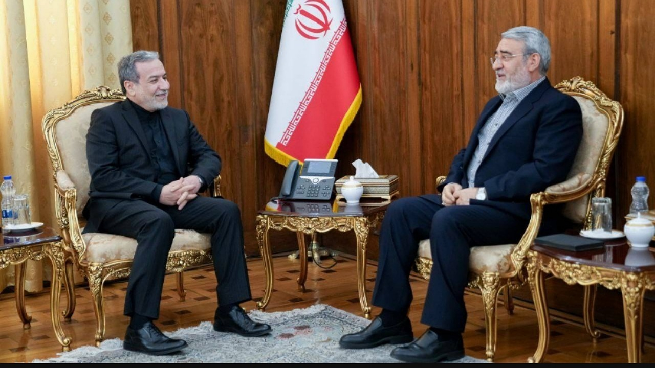 دیدار سفیر جمهوری اسلامی ایران در چین با وزیر امور خارجه