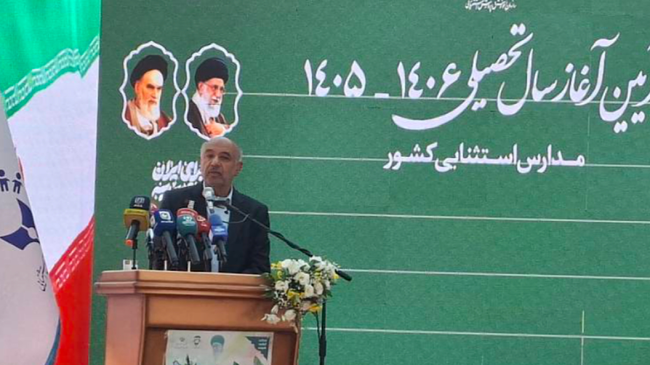 تمرکز دولت بر آموزش مهارتمحور و ادغام مدارس استثنایی با مراکز فنی و حرفهای
