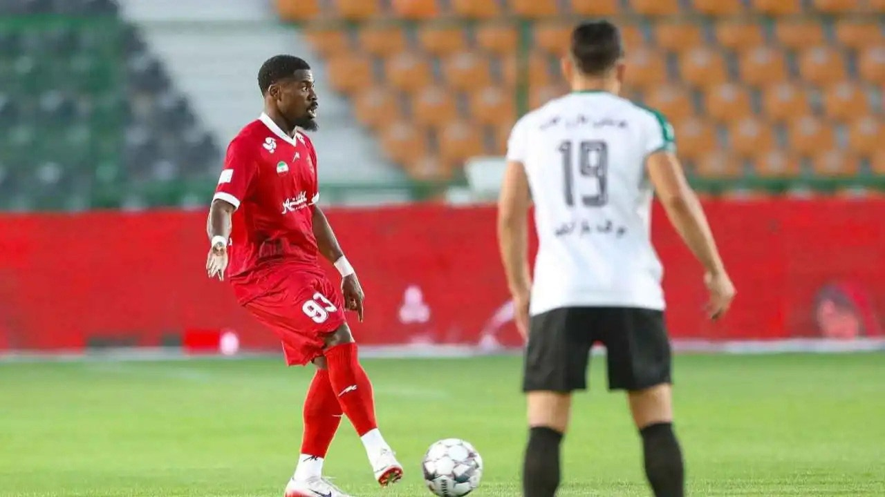 سرژ ارویه به دیدار با تراکتور میرسد