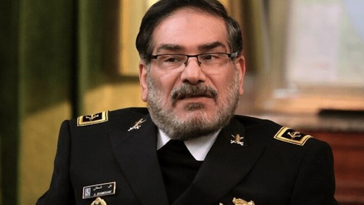 شمخانی: طرح‌های دشمن را در نطفه خفه خواهیم کرد