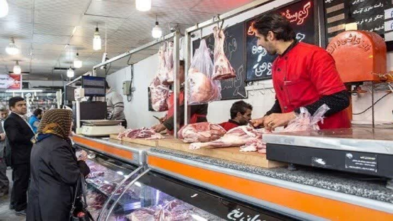 گوشتهای عرضهشده در میادین شهرداری گوشت بره نر است؛ تنظیمبازاری یا یارانهای نیست