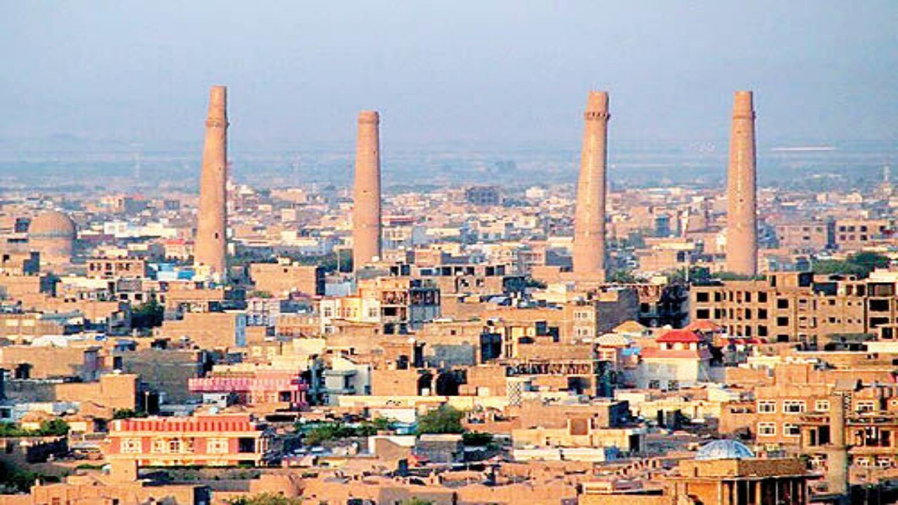 ورود هیأتی از مقامات و فعالان خراسان رضوی به هرات