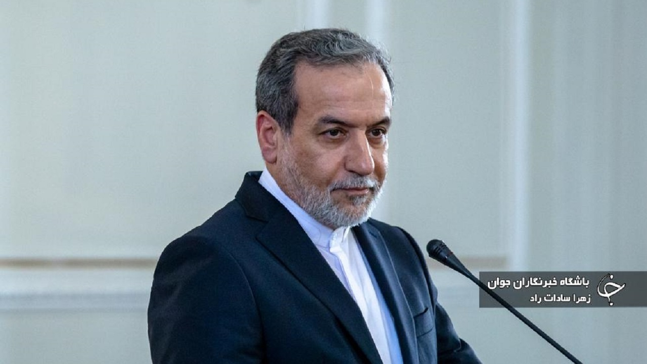 عراقچی: پاپ فرانسیس صلح و وحدت را در میان مذاهب ترویج کرد