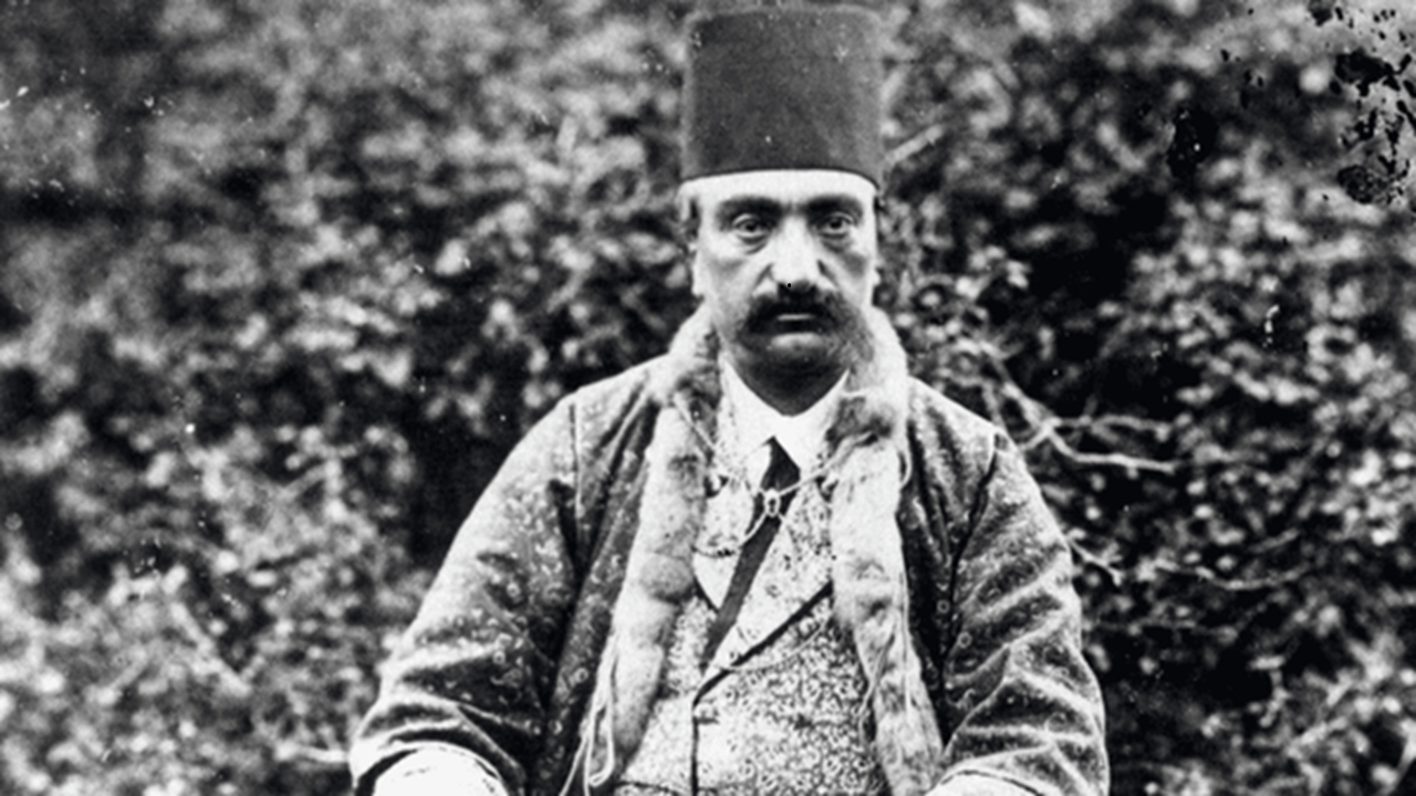 ماجرای عجیب نامه‌ای که با «گردباد» روی پای ناصرالدین‌شاه افتاد!