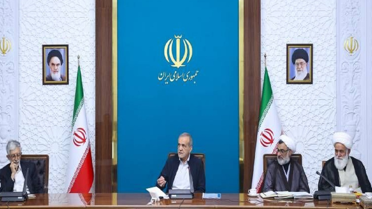 بررسی چگونگی اجرای گفتوگوی آزاد و پیگیری اولویتهای تعلیم و تربیت در شورای انقلاب فرهنگی