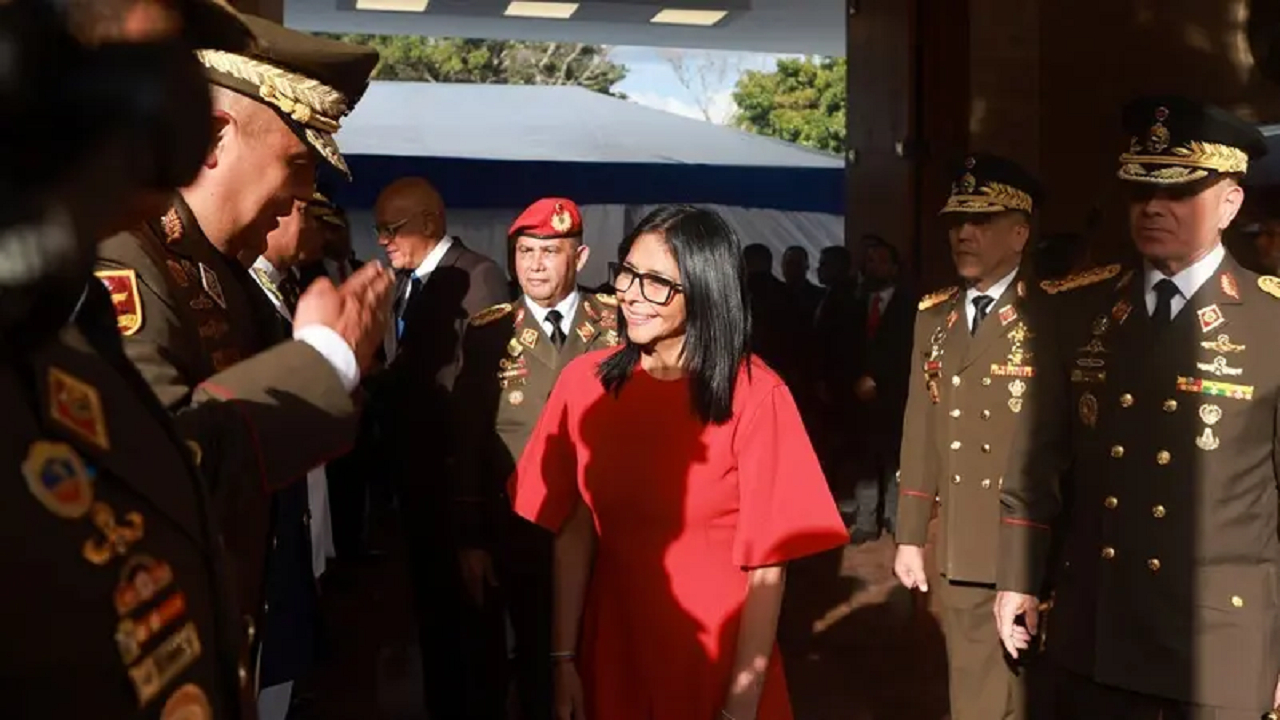 ارتش و پلیس ونزوئلا وفاداری خود را به دلسی رودریگز اعلام کردند