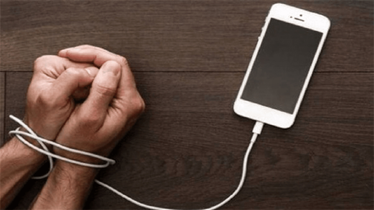 آیفون بهدستهای فقیر