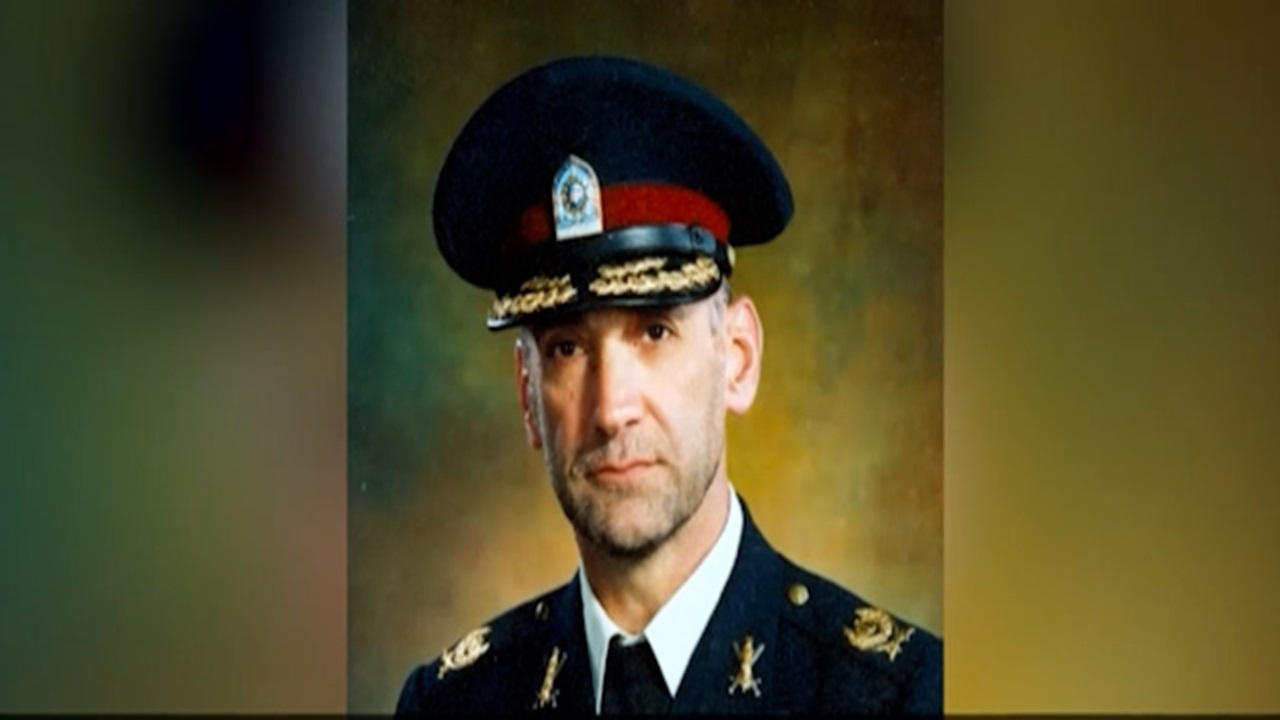 سرباز وطن، مثل ریسمانچیان + فیلم