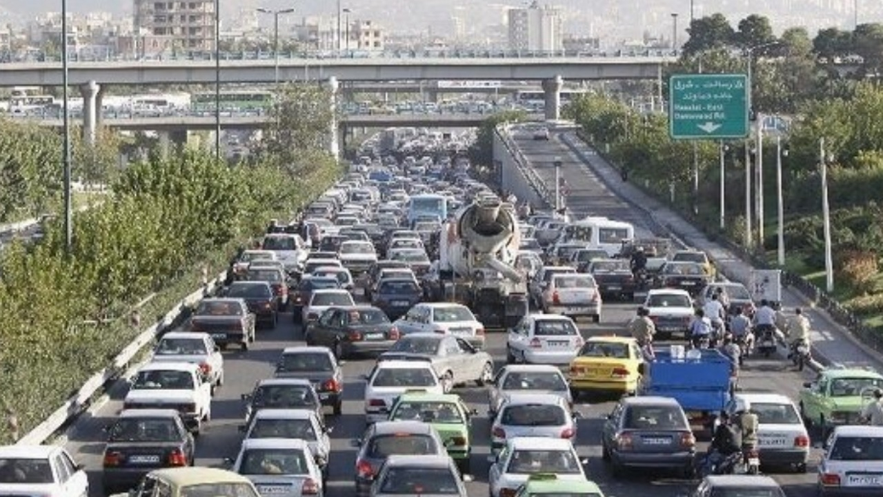 وضعیت تردد در معابر و بزرگراههای پایتخت؛ محدودیت تردد دارندگان پلاک فرد