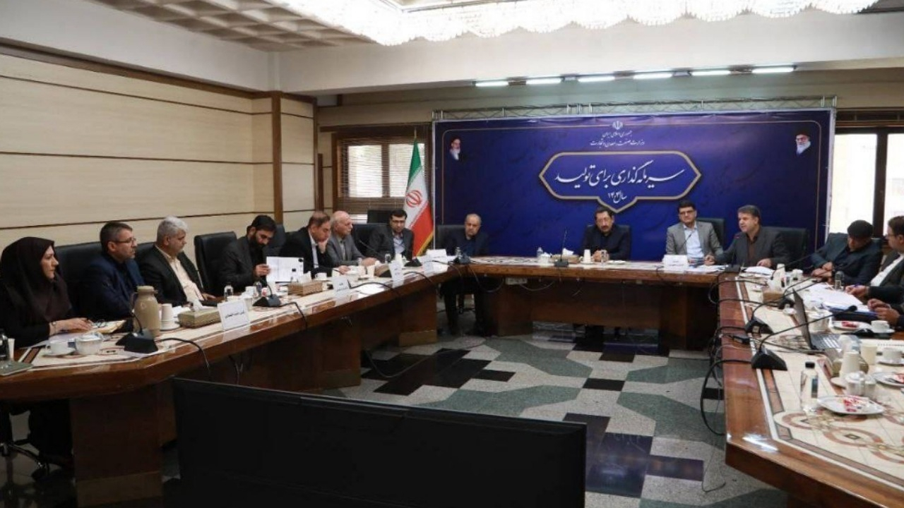 صنایع و اصناف کشور برای تأمین کامل بازار و نیازهای مردم به خوبی آمادهاند