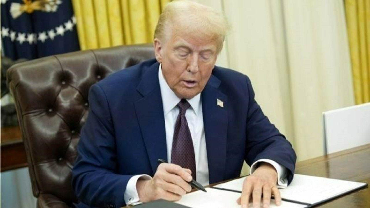 مذاکرات صلح و قراردادهای تجاری در ۱۰۰ روز بعدی دولت ترامپ به نتیجه میرسد؟