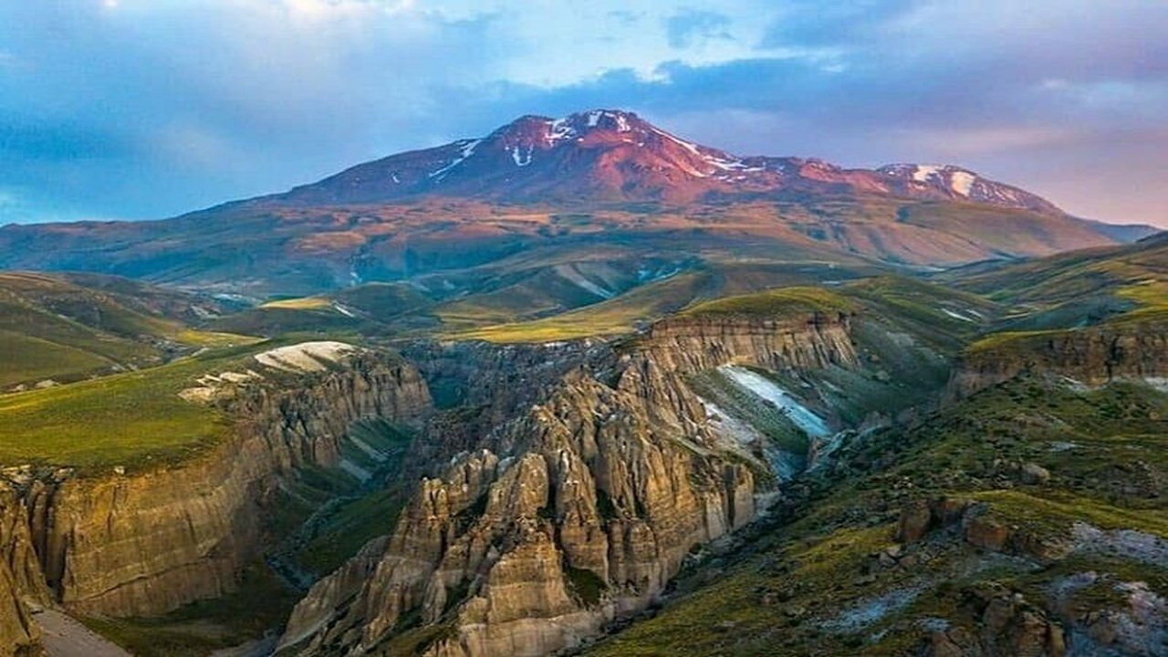 سفر به «جهنمدره»؛ جایی که صخرهها آسمان را میبلعند