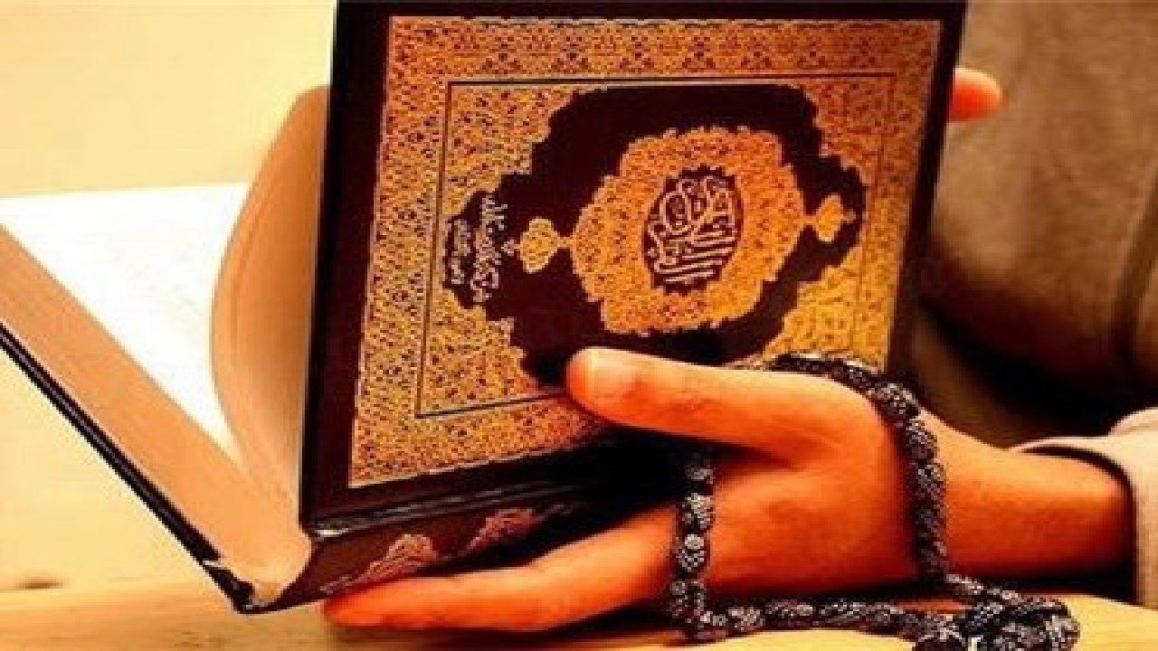 تلاوت زیبای قرآن توسط قاری اندونزیایی + فیلم